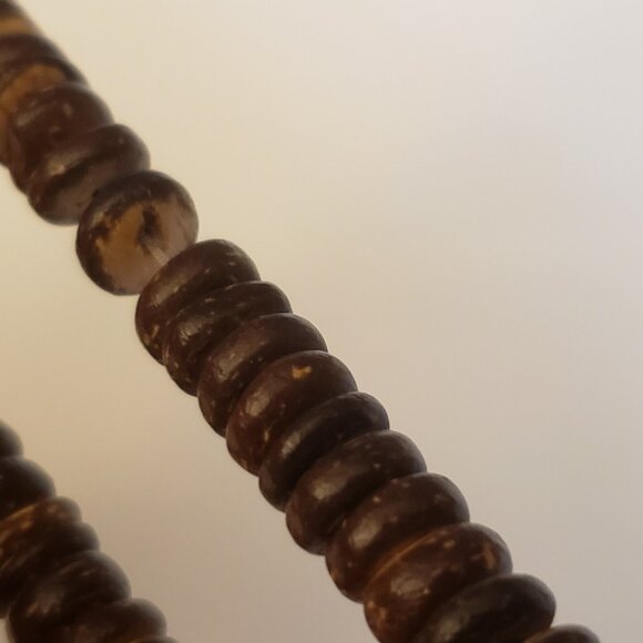 Coconut Shell Bracelet Beaded Elastic Cord Stretchy Brown Tan Beachy - Picture 4 of 5